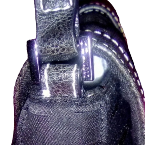 Guess small Satchel Purse hand bag Logo magnetic closure zippered inner … - Picture 7 of 7